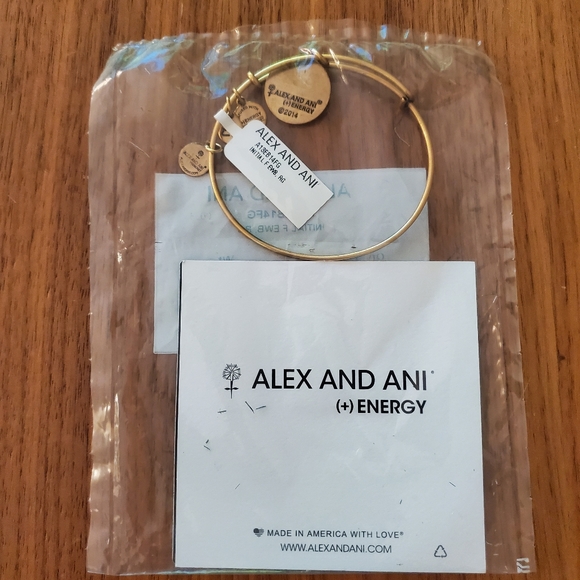 NWT Alex and Ani (+) Energy Expandable Wire Bangle Initial "F" in Rafaelian Gold - Picture 4 of 4